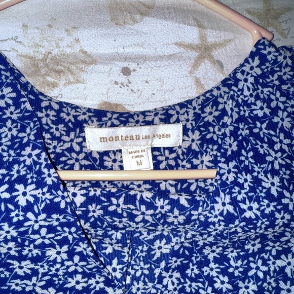 Blue Floral Ruffle Sleeve Top - Picture 3 of 3